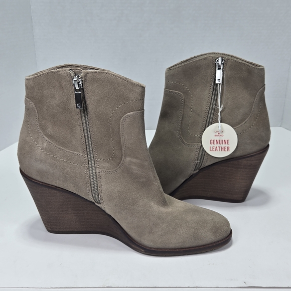 Lucky Brand Wadier Taupe Suede Wedge Heel Ankle Cowboy Boots Booties Size 9 - Picture 7 of 15